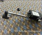 Lot: 13-7-7581: (1) Topcon SL-1E (1) Optilasa Manual Tonometer 
