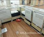 Lot: 13-2-209: Jewelry Display Counter(s)