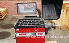 Lot: 15-3-5690: (1) Coats 950 Electric Wheel Balancer (1) Coats 950 Electric Wheel Balancer 