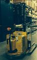 Lot: 15-3-5661: (1) Yale MSW040SEN24TV087 Electric Walkie Stacker 