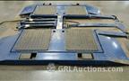Lot: 15-3-5992: (1) Challenger SRM10 Automotive Pad Lift 