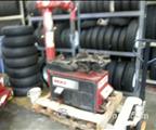 Lot: 15-3-6098: (1) Coats 5060AX Rim clamp tire changer 