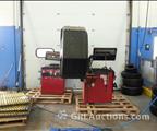 Lot: 15-3-6084: (1) Coats 950 Electric Wheel Balancer (1) Coats 950 Electric Wheel Balancer 