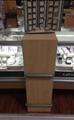 Lot: 15-3-7583: (1) Jewelry Display Case Jewerly  Cases 