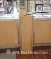 Lot: 15-3-7583: (1) Jewelry Display Case Jewerly  Cases 