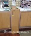 Lot: 15-3-7583: (1) Jewelry Display Case Jewerly  Cases 