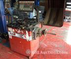 Lot: 15-3-8512: (1) Coats 950 Electric Wheel Balancer 