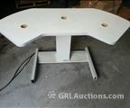 Lot: 15-7-8749: (1) Topcon Pre-Test Table 