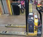 Lot: 15-3-10044: (1) Yale MPW060LEN24T2748 Electric Pallet Jack 