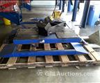 Lot: 15-3-11023: (1) Rotary 10,000 # Automotive Pad Lift 